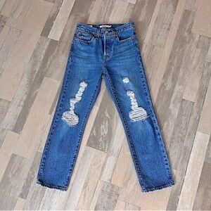 Levi's Wedgie Straight Denim Jean Button Fly Distressed Women's 24